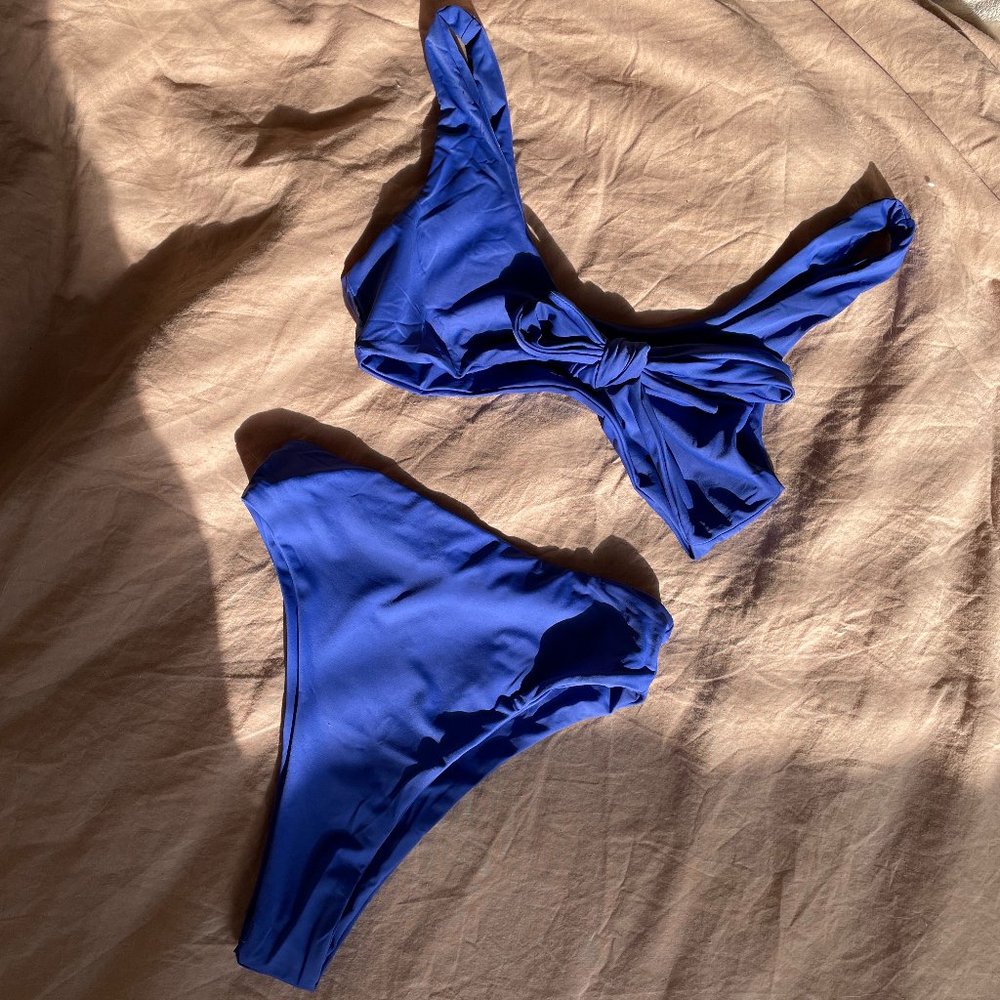 437 Set in Cobalt (S Kenzie Top, S Aubrey Bottoms)